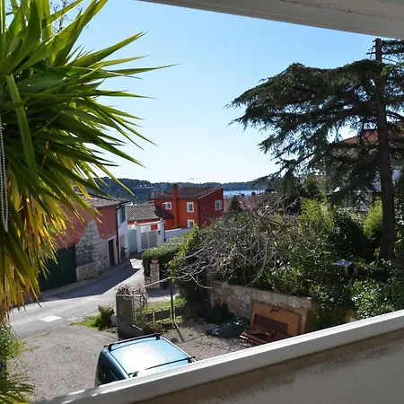 Tranquil And Bright With Loggia * Ρόβινι